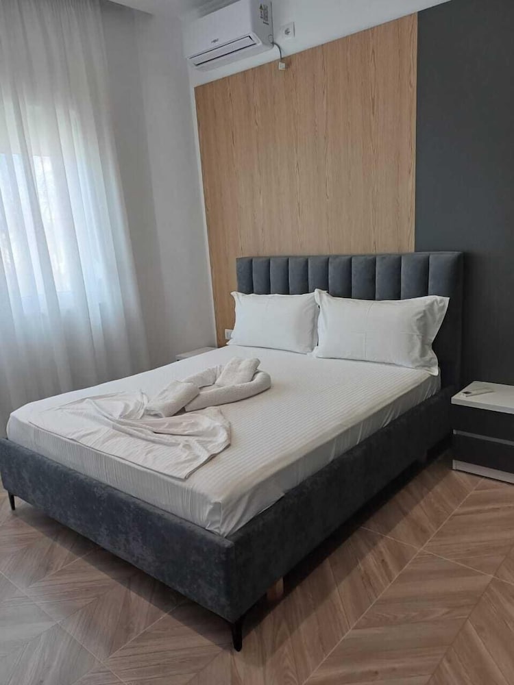 Regal Luxury Apartments