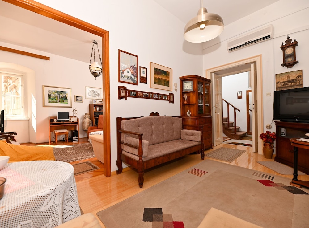 Palace Andreis