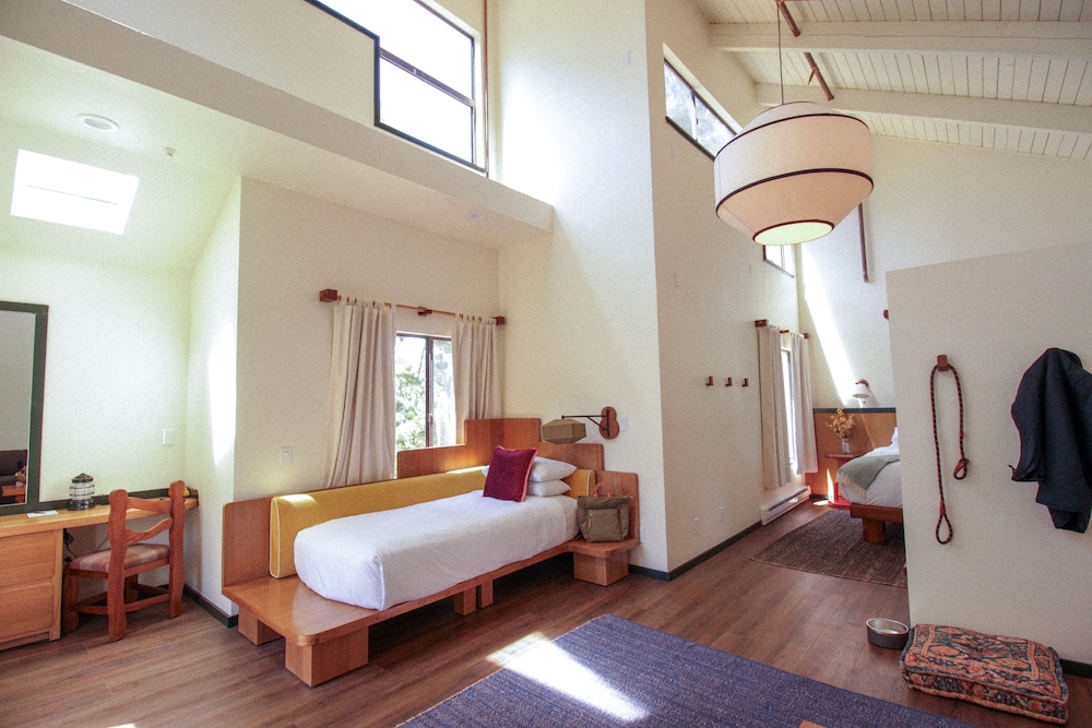 Lodge At Marconi 23