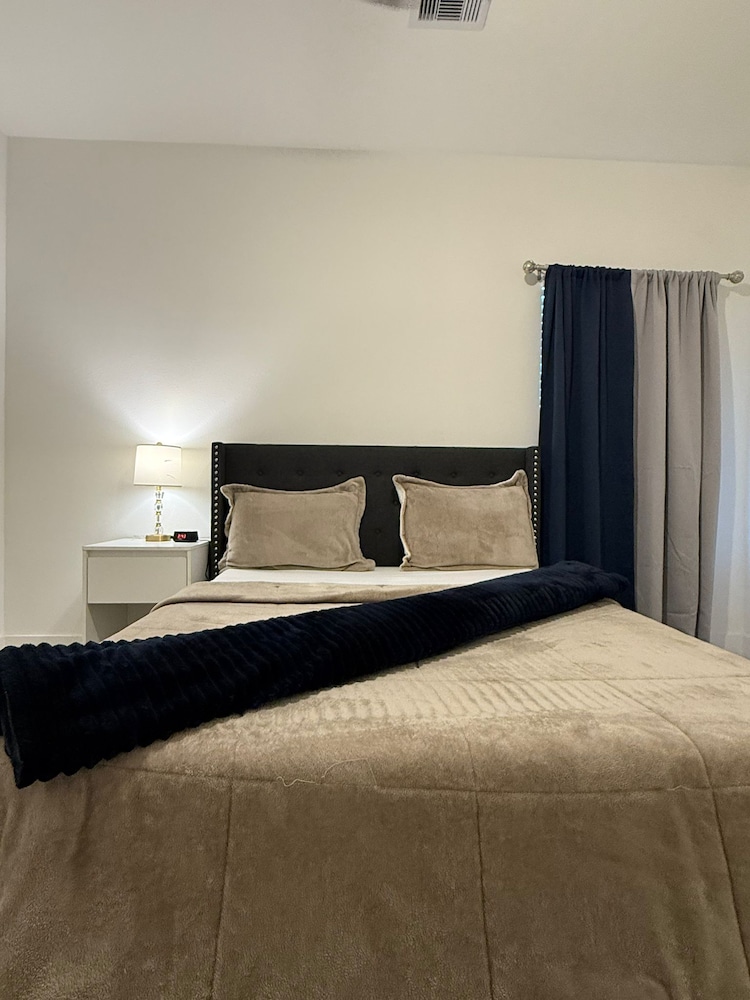 Luxe 3BR for Families Nurses and Group
