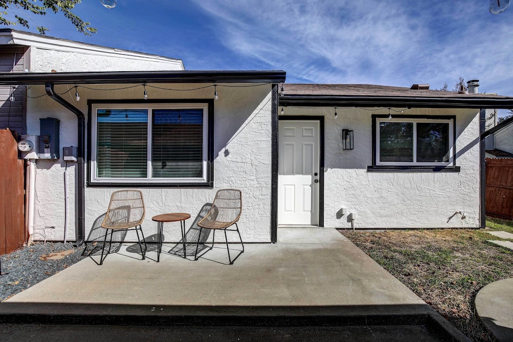 Stylish Allen Home Near Watters Creek Village - Property Image 4