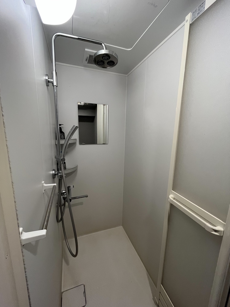 Rhodes Otsuka Hotel - Hostel