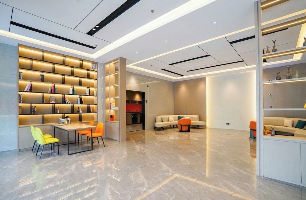 yi xuan hotel - bus station
