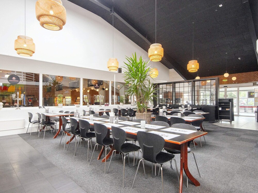 Manila Lounge