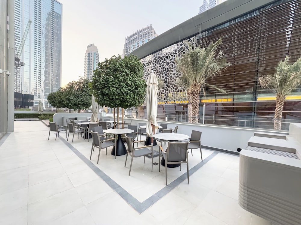 Skyline Grandeur I Burj & Fountain View