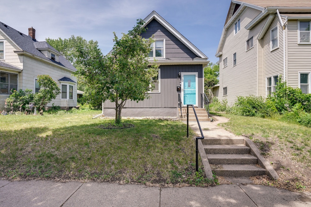 Pet-friendly Saint Paul Home Near Allianz Field!