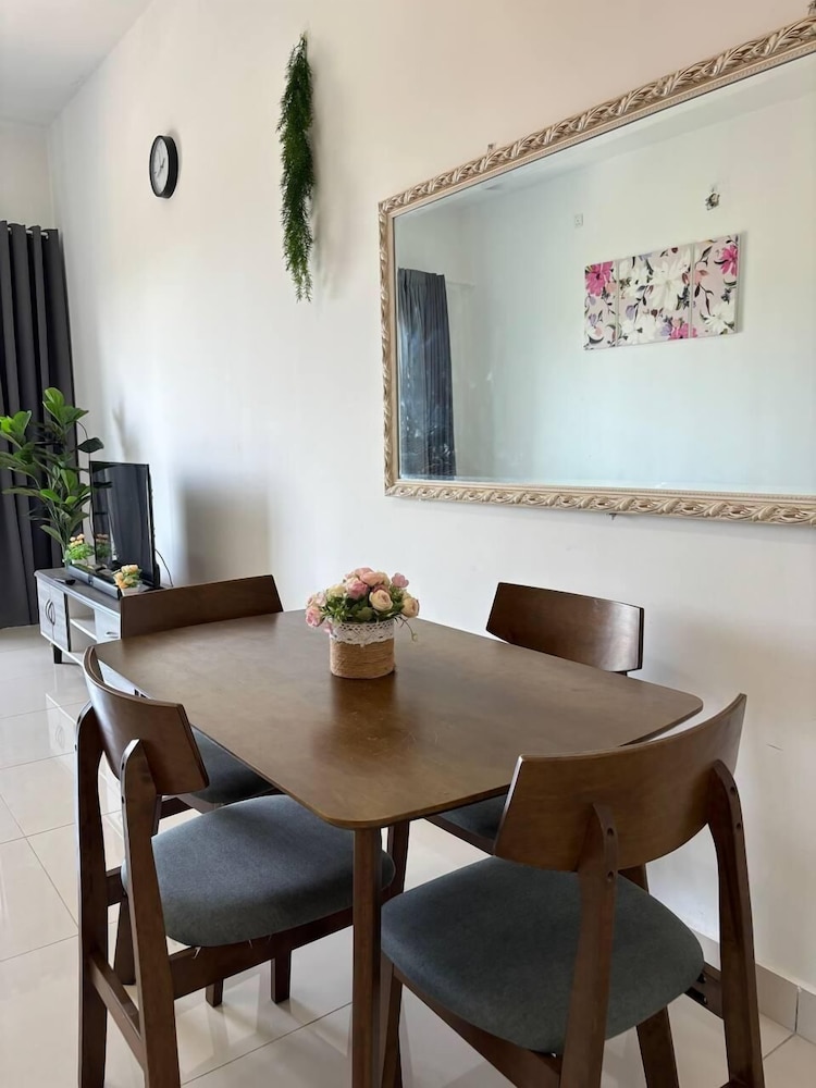 Icon Residence  Luxury Condo photo 3
