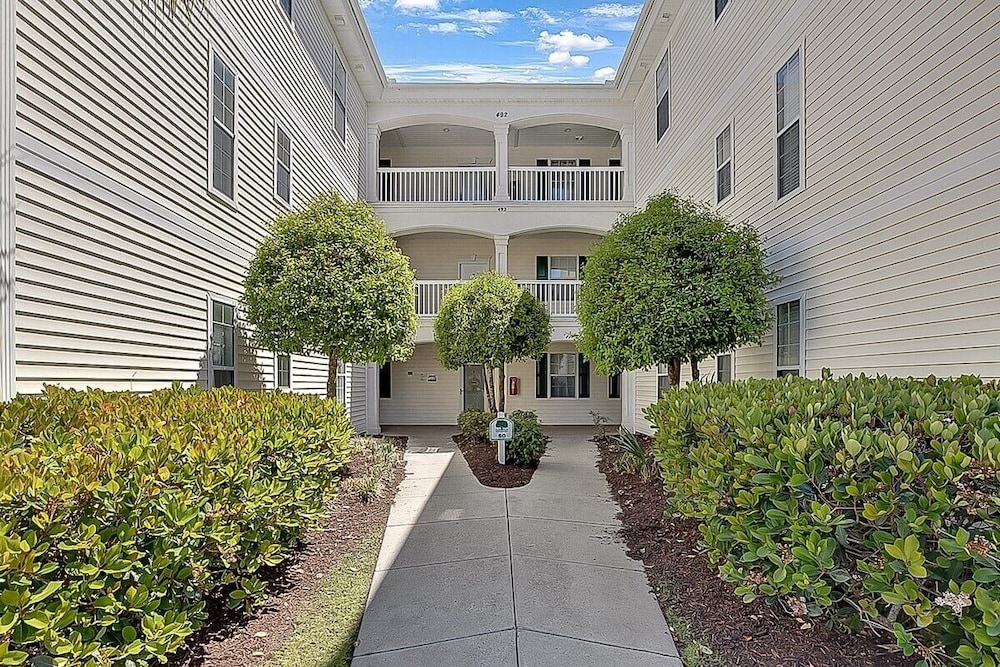River Oaks 60n 2 Bedroom Condo