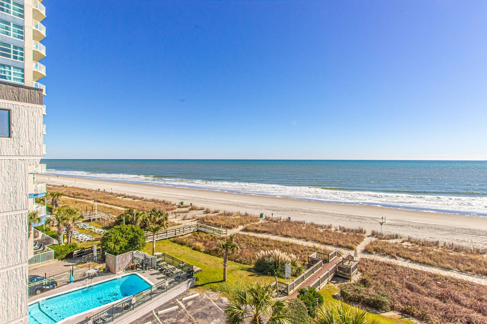 The Palms Resort by ARA Realty