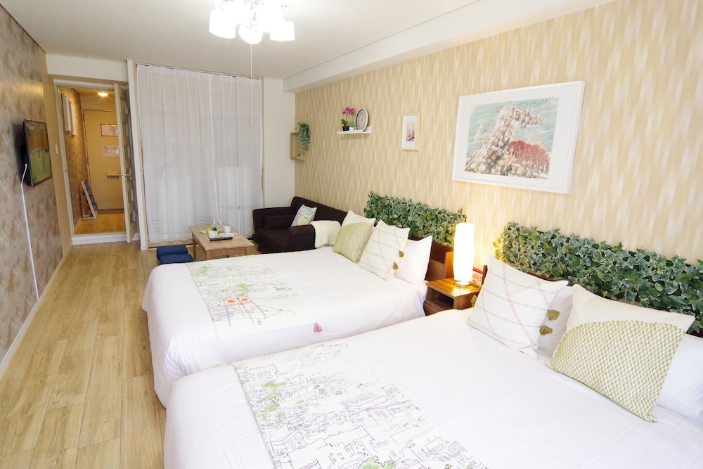 Nipponbashi Art Hotel