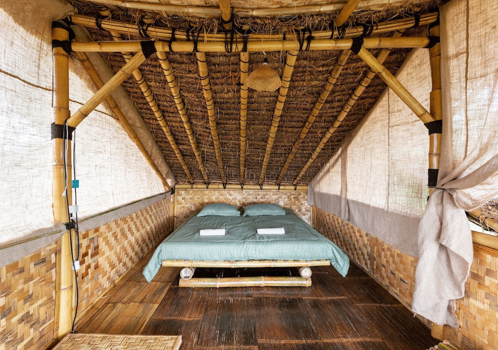 Bamboo & B - Hostel