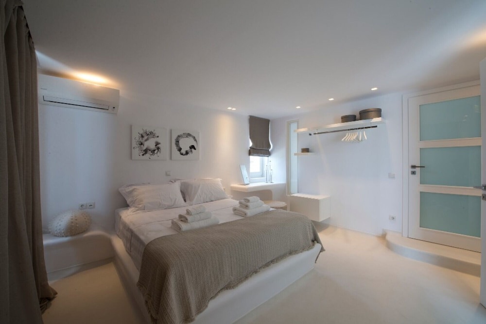 Suite Ruby one Bedroom Suite With Shared Pool in Agia Sofia photo 5