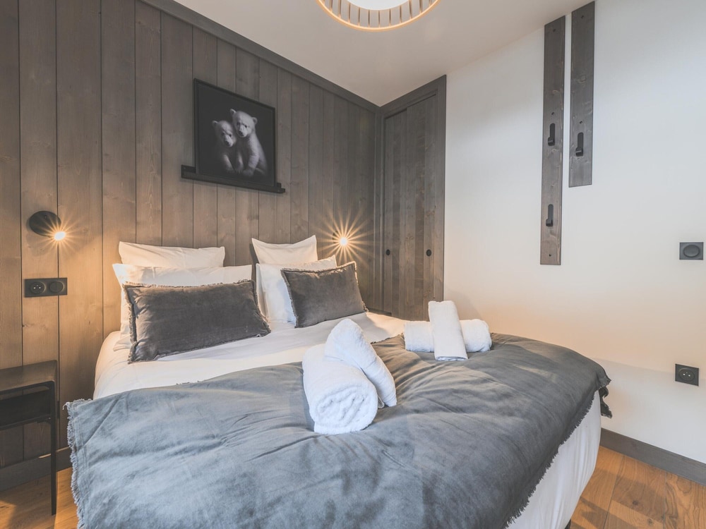 Apartment in Peisey With Stunning Mountain Views