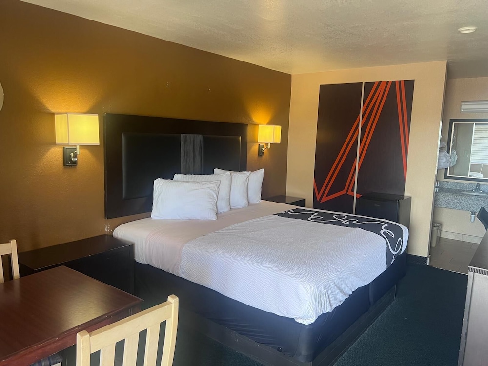 Antler's Inn Motel