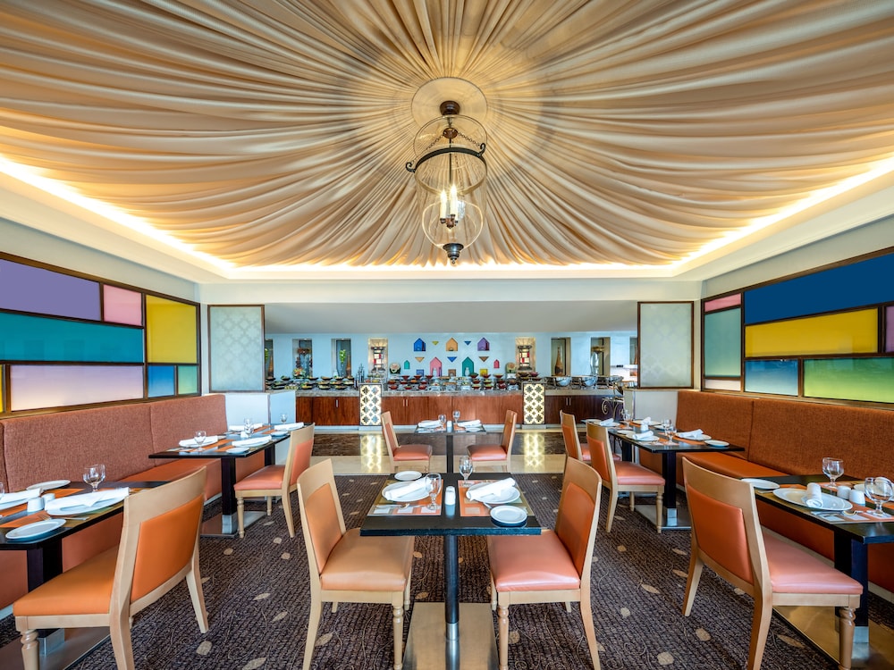 Mövenpick Hotel & Residence Hajar Tower Makkah
