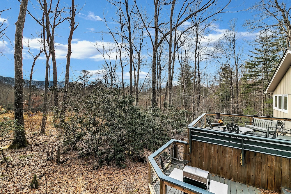 Black Mountain Treehouse