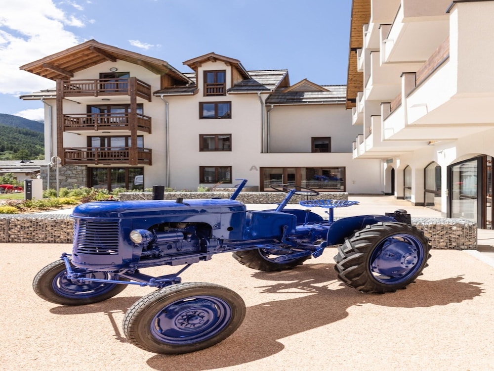 Chalet in Chantemerle With Family Amenities