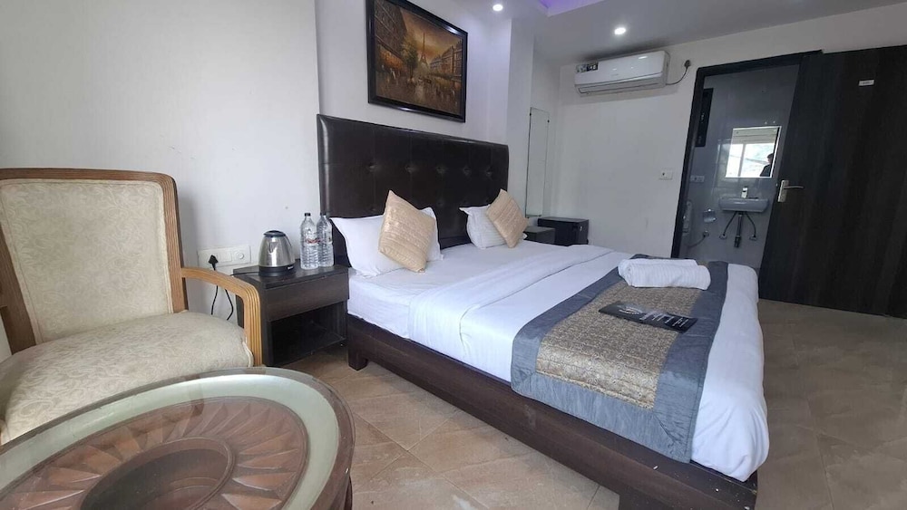Hotel Taj Homestay- A Unit of Sahni's