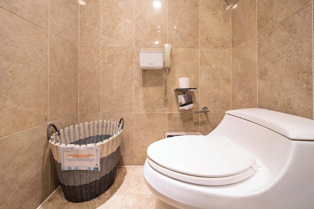 Tyms Xuhui Spacious 1BR APT