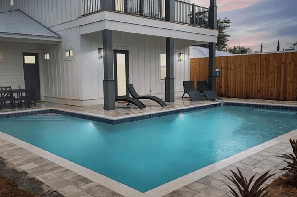 Wanderlust by Avantstay Walk to Beach + Pool New Construction