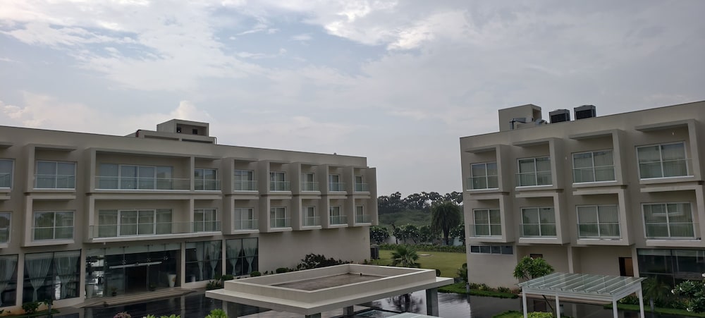 Golden Sands - By The Bay Resorts