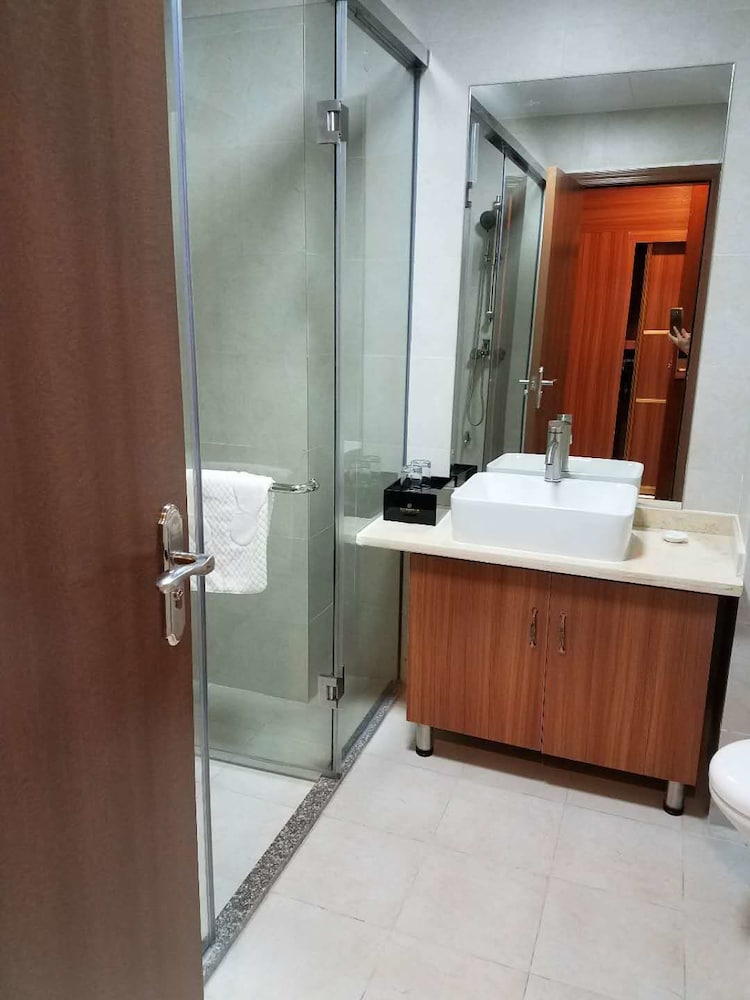 Yi Hao International Apartment