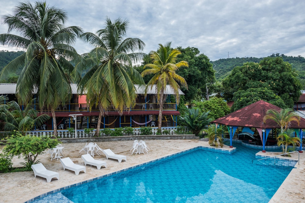 Tacarcuna Lodge