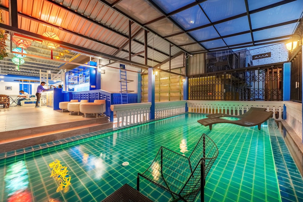 Ama Hostel Bangkok