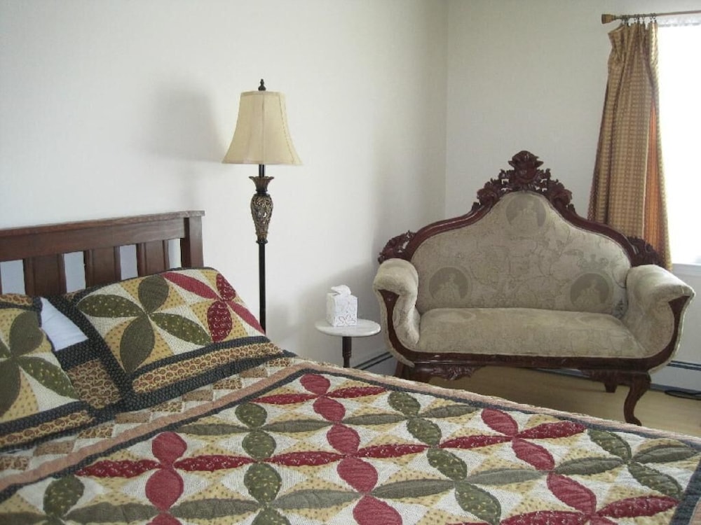 Spring Motor Inn