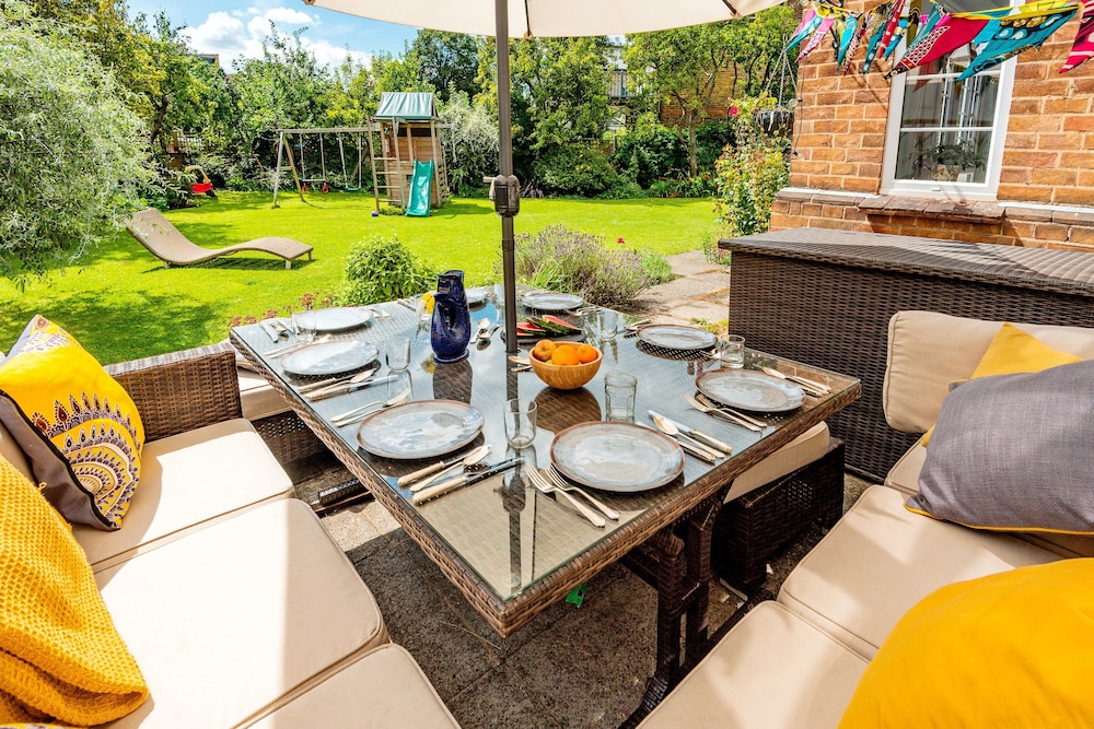 outdoor bbq area