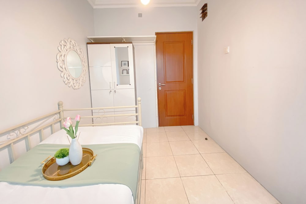 Gorgeous 2Br At Grand Setiabudi Apartment