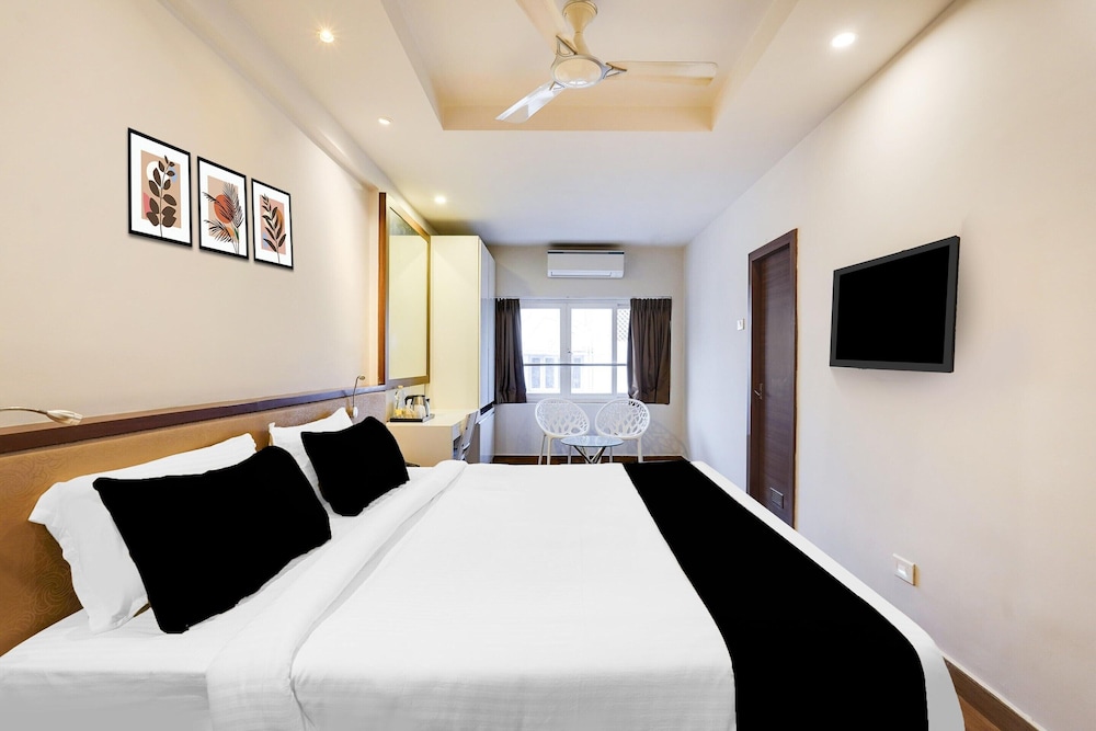 Super Townhouse Oak Kodambakkam