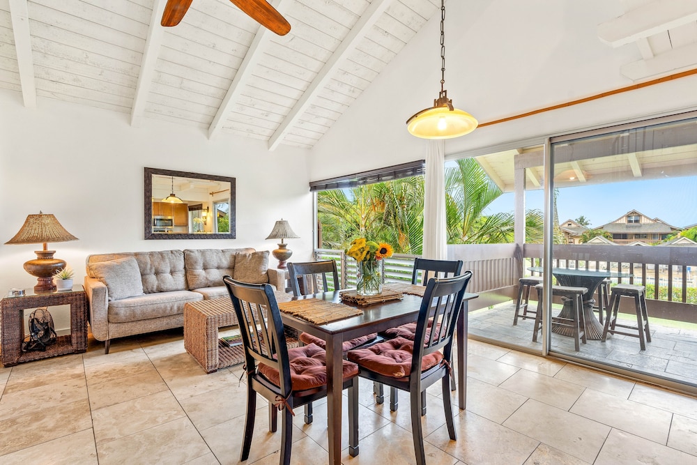 Sandpiper 216a 1 Bedroom Condo by RedAwning view 5