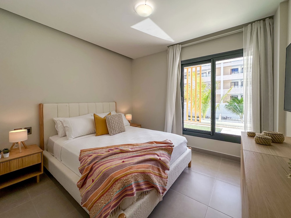 Spectacular Brand new Beach Condo