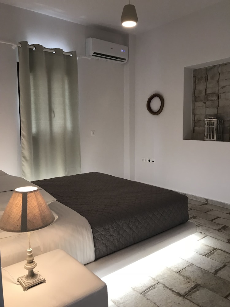 Elia Residences Santorini