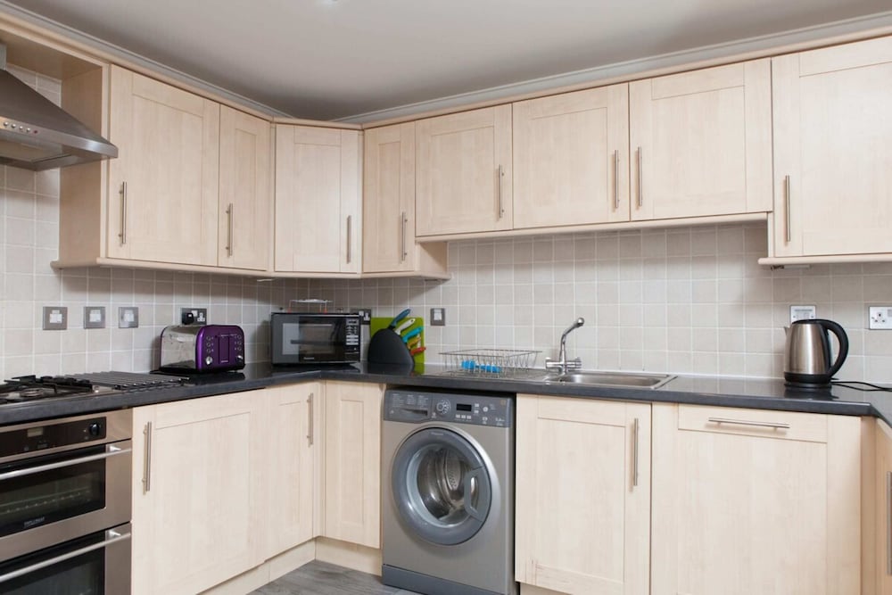 Beautiful 2 Bedroom Flat In Converted Distillery