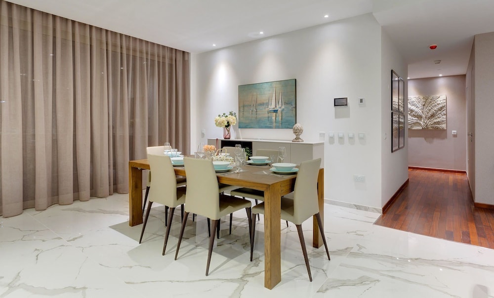 Super Luxury Apartment in Tigne Point, Amazing Ocean Views view 4