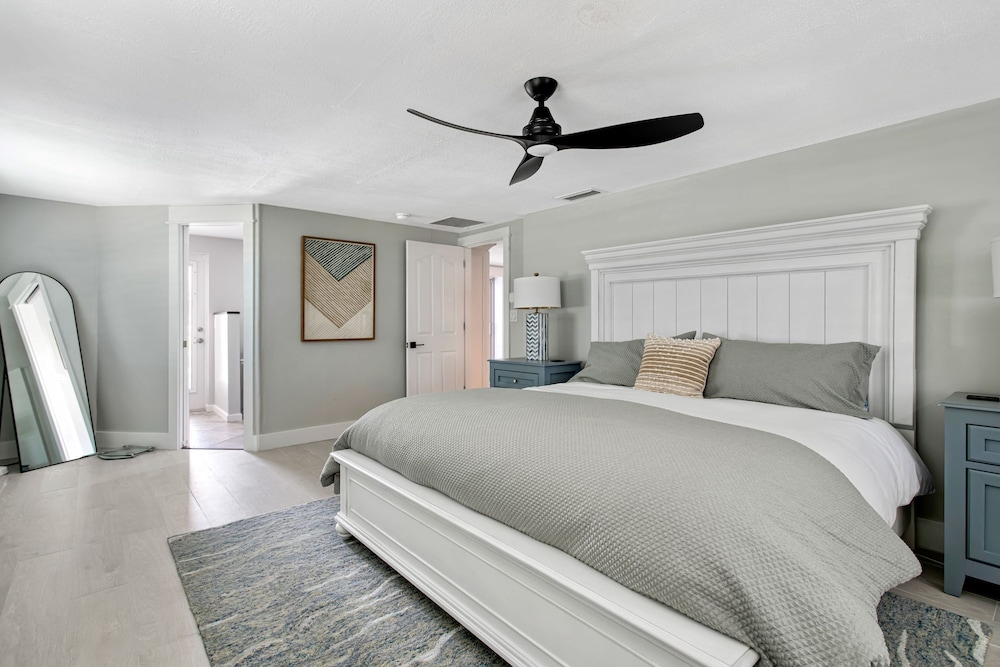 Sarasota Resort-like Living Near Siesta Key For 10