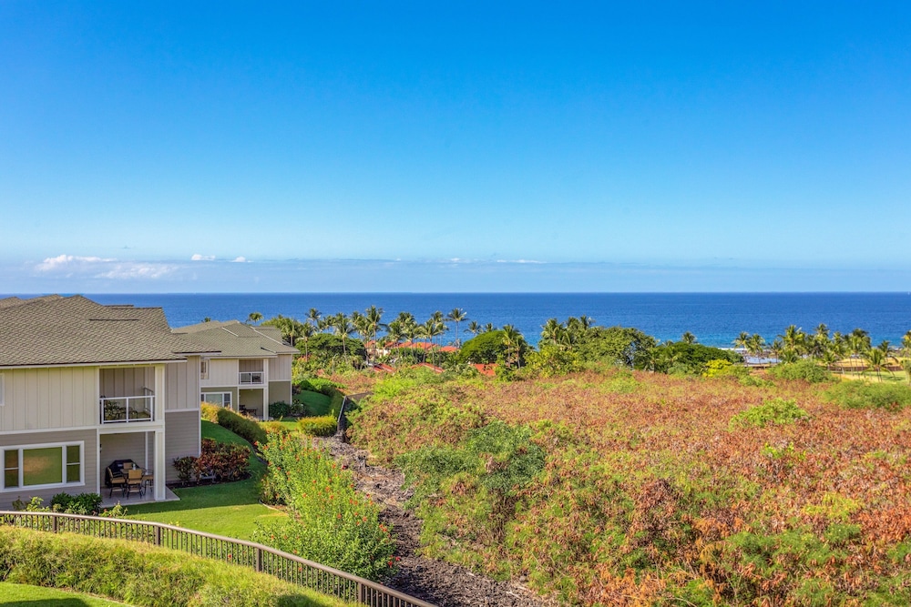 Na Hale O Keauhou G4 3 Bedroom Condo