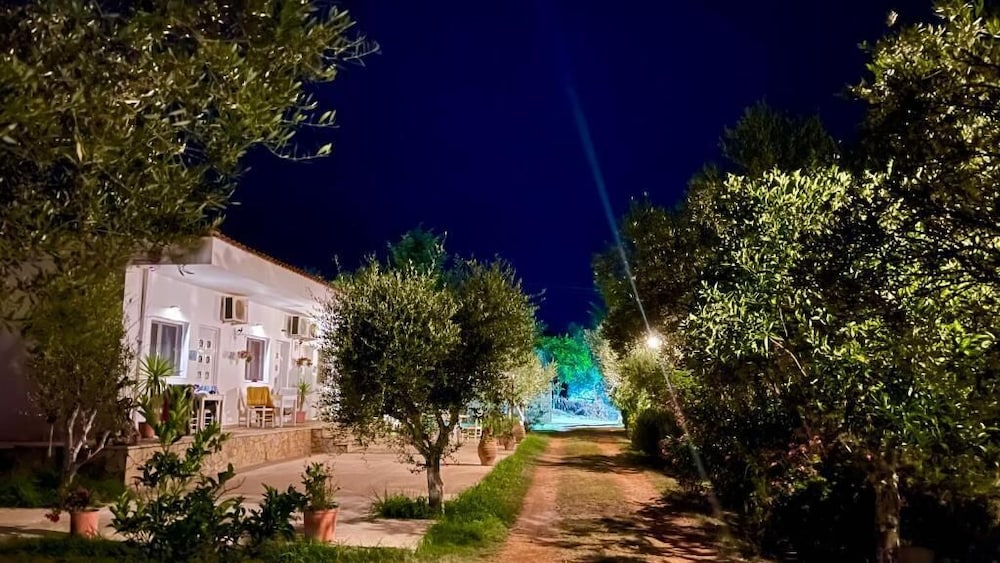 Rida Village Ksamil Island