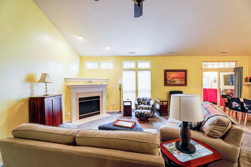 3 Mi to Bethany Beach: Family Home w/ Movie Room!