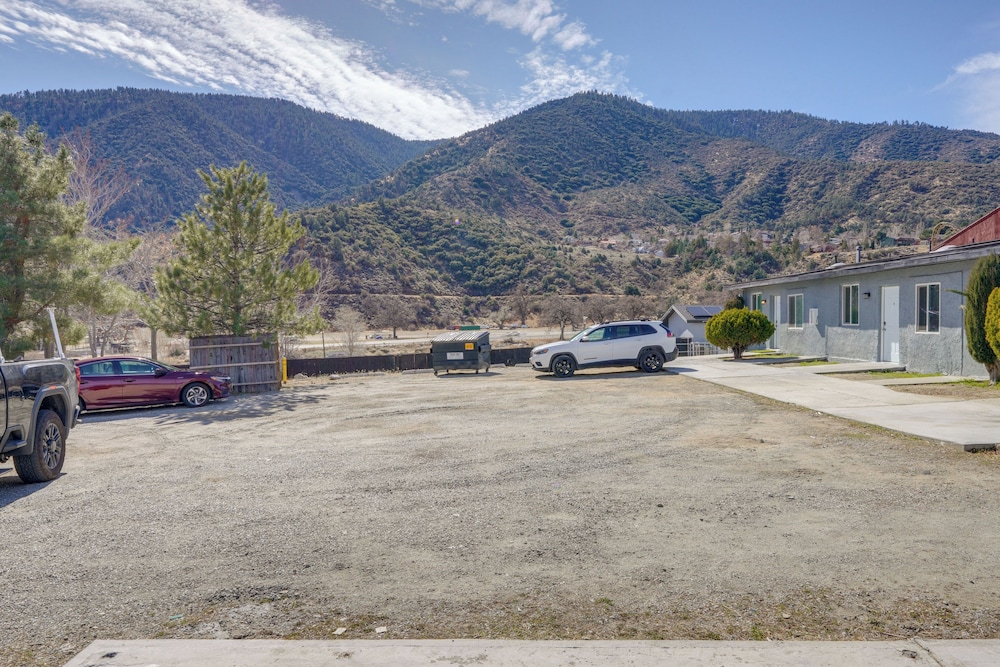 6 Mi to Hiking: Apartment in Frazier Park