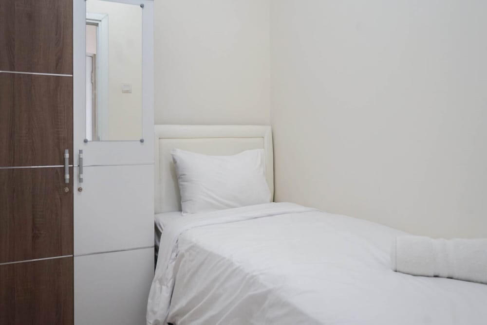 Comfortable 2BR Apartment at Green Pramuka near Mall, Yakarta - 14