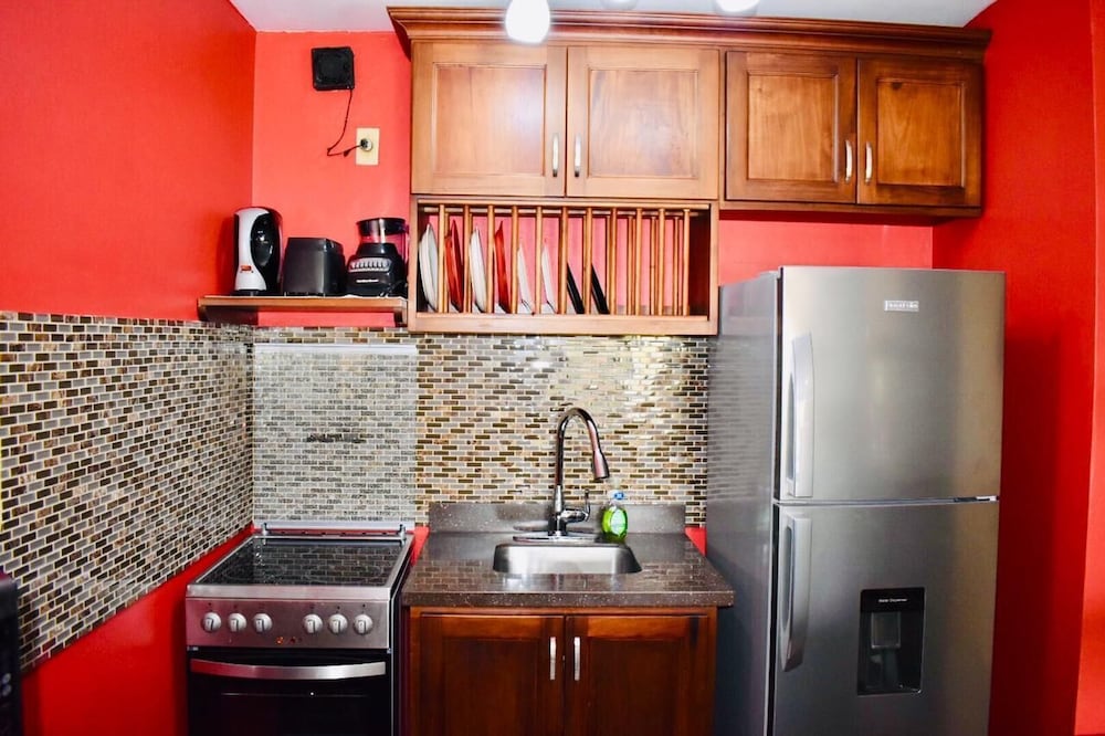 New Kingston Guest Apartment At Chelsea view 5