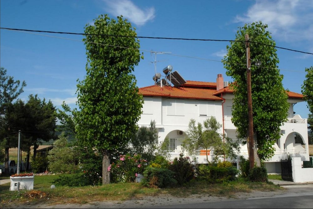 Xanthos Rooms