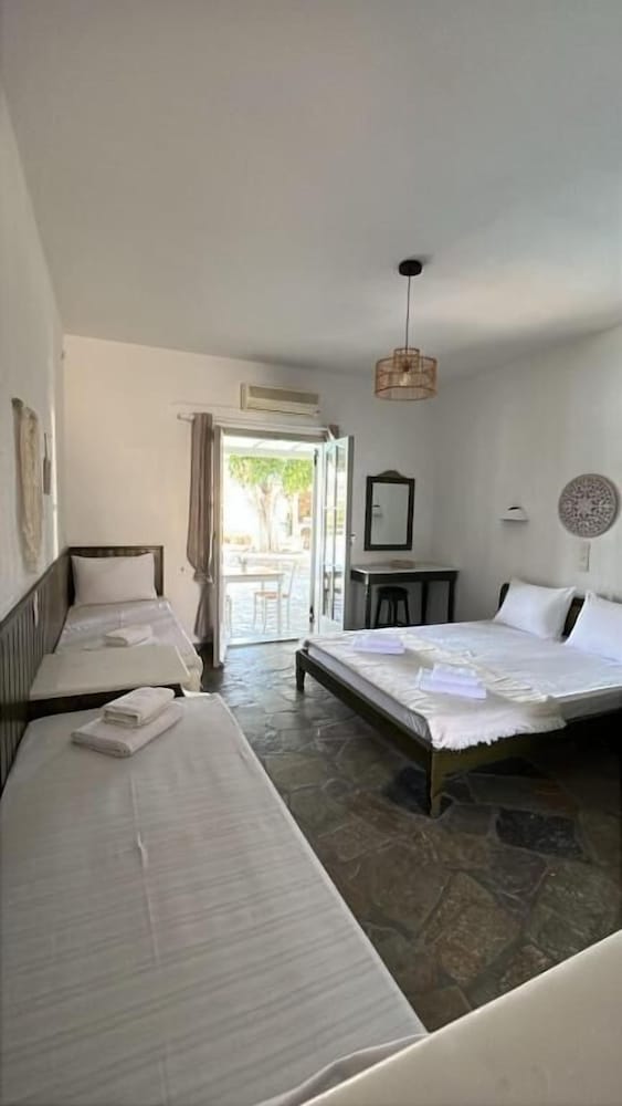 Casa Paros