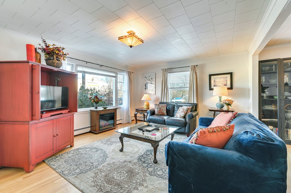 Family-friendly Home in Downtown North Creek