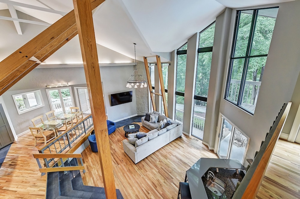Butler Bliss by Avantstay Private Dock Views