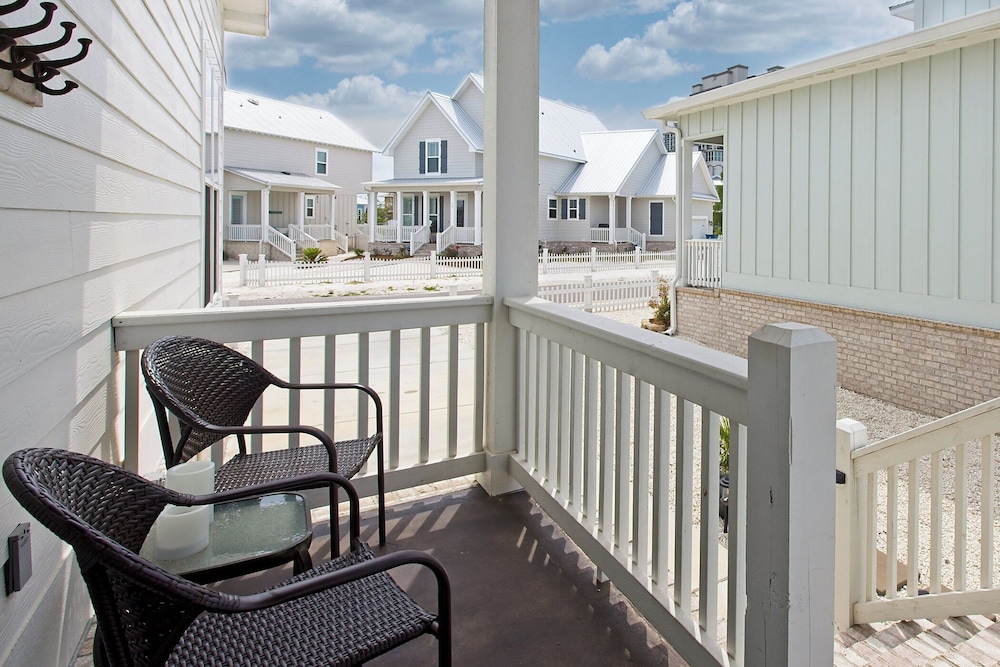 Endless Summer by Southern Vacation Rentals