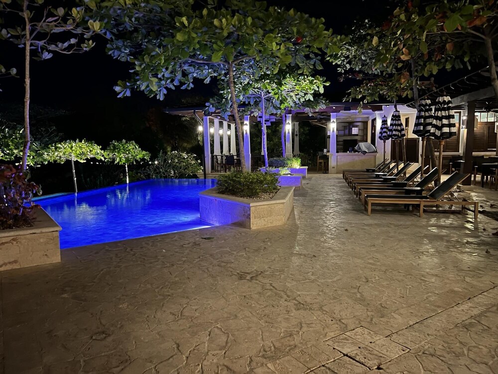 Las Catalinas - 2 BR Condo Just Steps to the Beach - Casa el Chante
